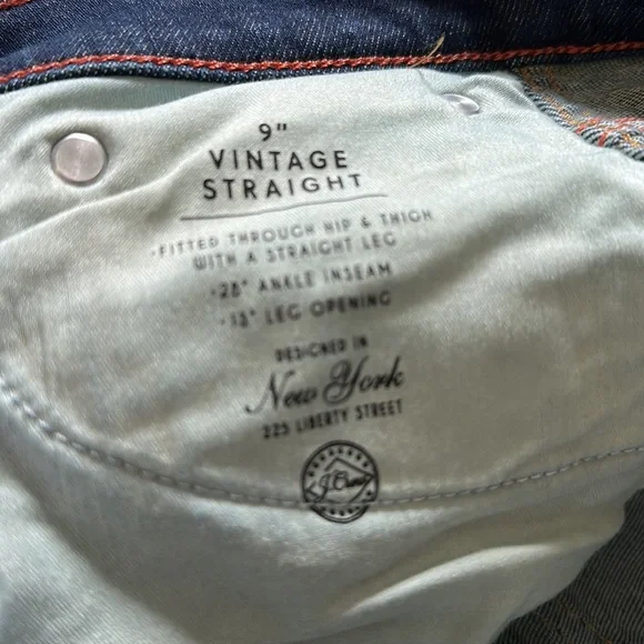 J Crew 9” Vintage Straight Jean EUC - Picture 4 of 5